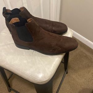 H&M men’s 10.5 Chelsey boots